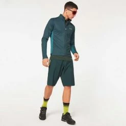 Maillot Oakley Elements Thermal Manches Longues Vert 13 Maillot Oakley Elements Thermal Manches Longues Vert -VTT-BMX Soldes maillot oakley elements thermal manches longues vert 4